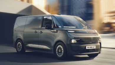 Photo of Renault показал серийную версию нового фургона Trafic E-Tech