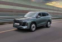 Photo of Кошачьи глазки, два планшета и джойстик под рулем: тест-драйв Tenet T8